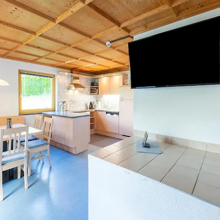 Spacious Near The Centre And