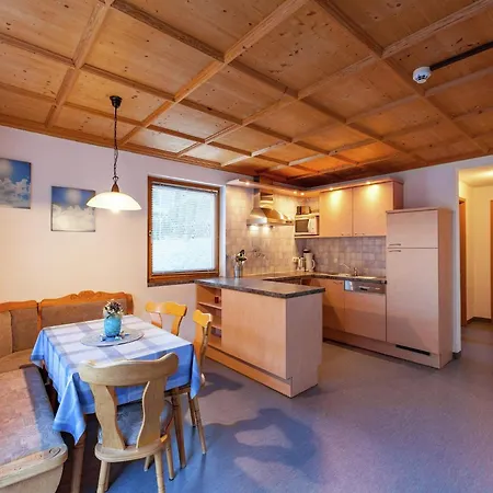 Spacious Near The Centre And 아파트 사슈른