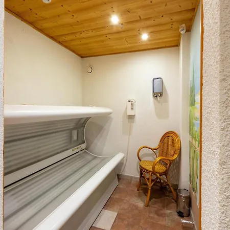 Апартаменты Spacious Near The Centre And