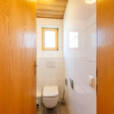 Spacious Near The Centre And Гашум